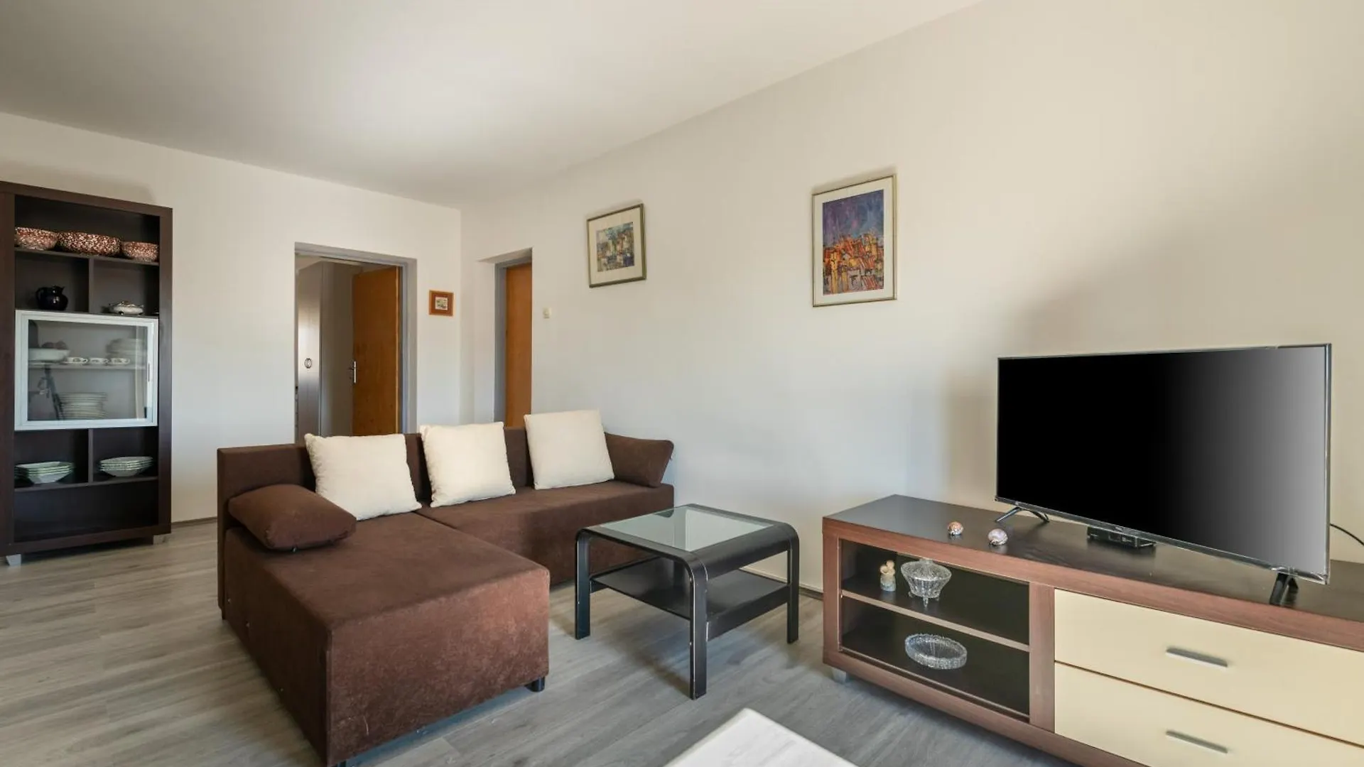 Apartment Gioia 罗维尼